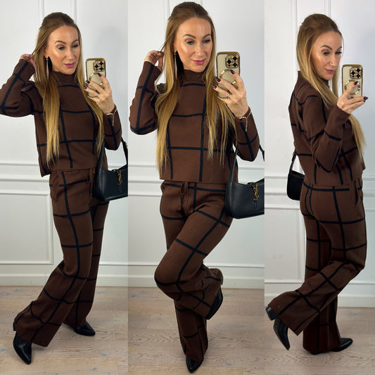 Dzianinowy komplet DANNYS / BRĄZOWY