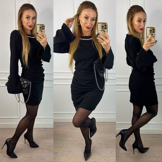 Sukienka z biżuterią HAILLY / CZARNA