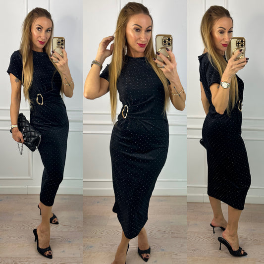 Welurowa sukienka z błyszczącymi dżetami SILVIA / CZARNA