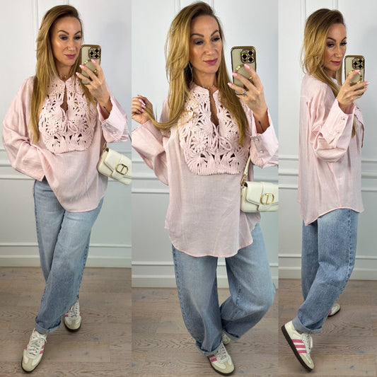 Bluzka oversize z ażurowym dekoltem GIULIA / RÓŻOWA