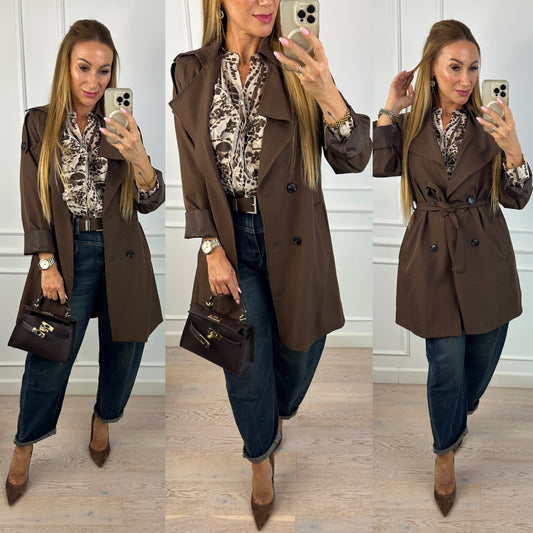 Krótki trencz DEONA / CZEKOLADOWY